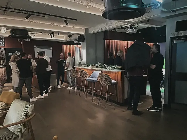 Guests at the bar at Pitch